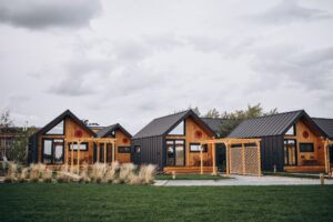 Comment construire une maison en bois en 4 étapes simples ?