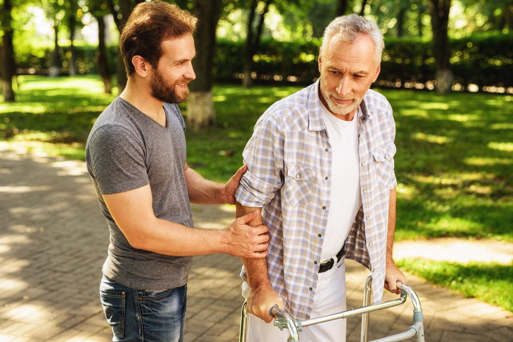 Aider un senior