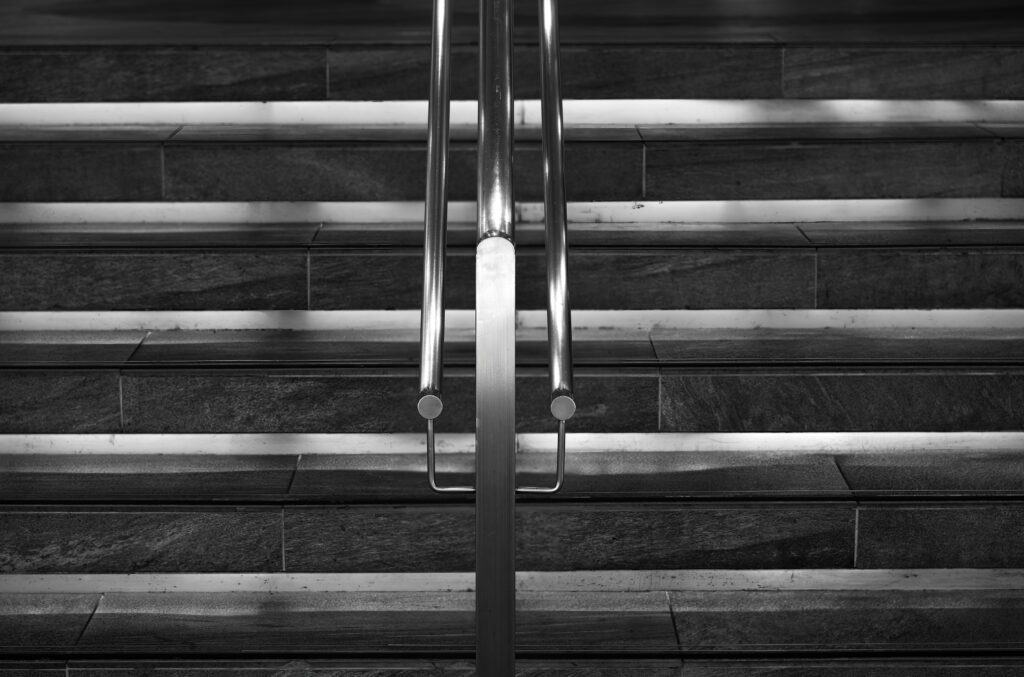 garde-corps en inox sur mesure sur escalier