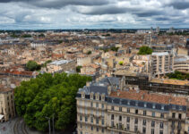 Acheter et trouver une maison à rénover à Bordeaux<div class="yasr-vv-stars-title-container"><div class='yasr-stars-title yasr-rater-stars'
                          id='yasr-visitor-votes-readonly-rater-af7081626370a'
                          data-rating='0'
                          data-rater-starsize='16'
                          data-rater-postid='2785'
                          data-rater-readonly='true'
                          data-readonly-attribute='true'
                      ></div><span class='yasr-stars-title-average'>0 (0)</span></div>