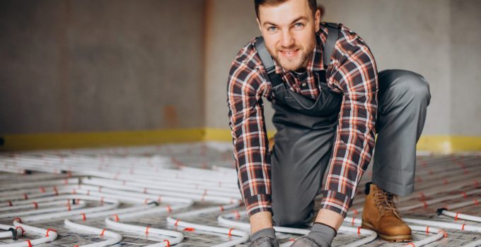 Peut-on installer un chauffage au sol électrique sous un revêtement en carrelage