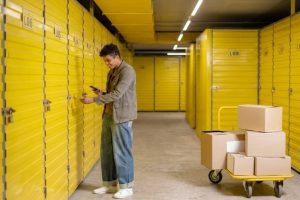 Faut-il assurer son box de stockage ?