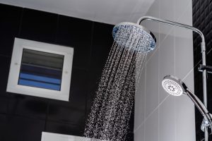 Quelle colonne de douche choisir en 2026 ? Le guide expert pour un achat sans regret